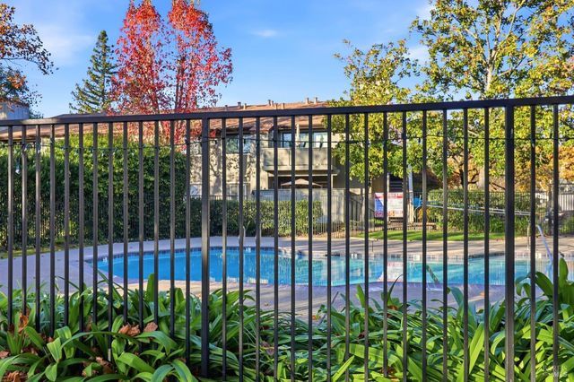 458 Bernice Ln, Sonoma, CA 95476