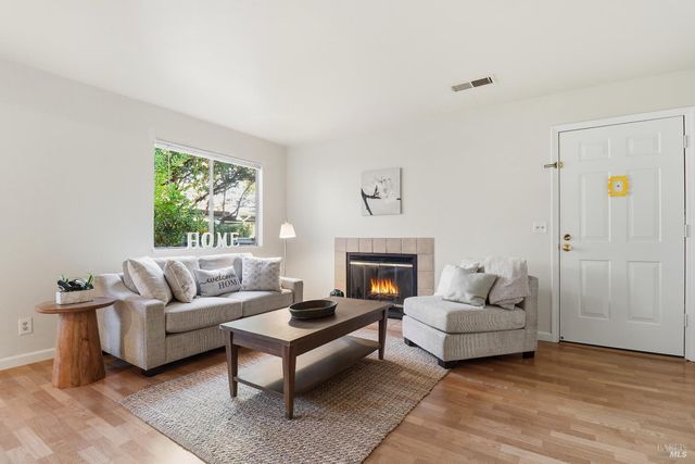 458 Bernice Ln, Sonoma, CA 95476