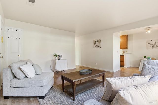 458 Bernice Ln, Sonoma, CA 95476