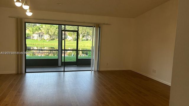 3 Finsbury Ln, Boynton Beach, FL 33426