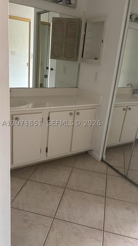 3 Finsbury Ln, Boynton Beach, FL 33426