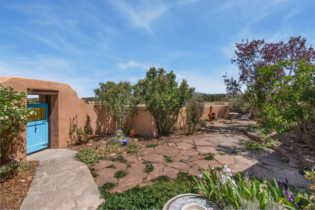 23 Monterey Road, Santa Fe, NM 87508