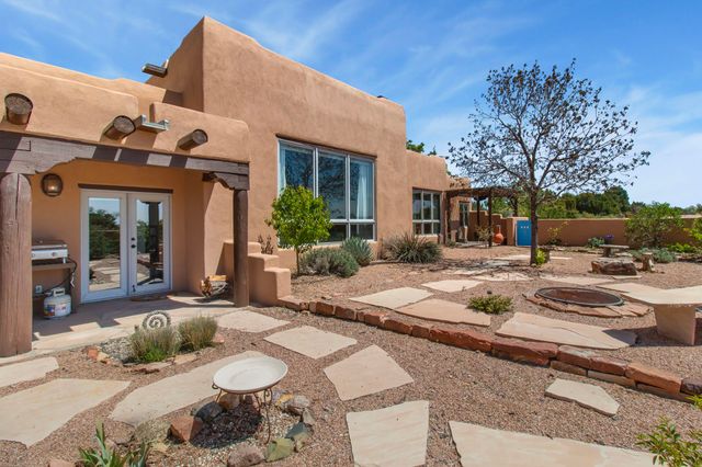 23 Monterey Road, Santa Fe, NM 87508