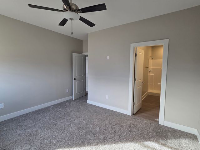 2449 S Wheatland Ct, Wichita, KS 67235