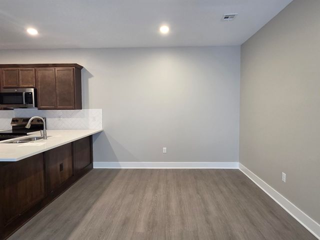 2449 S Wheatland Ct, Wichita, KS 67235