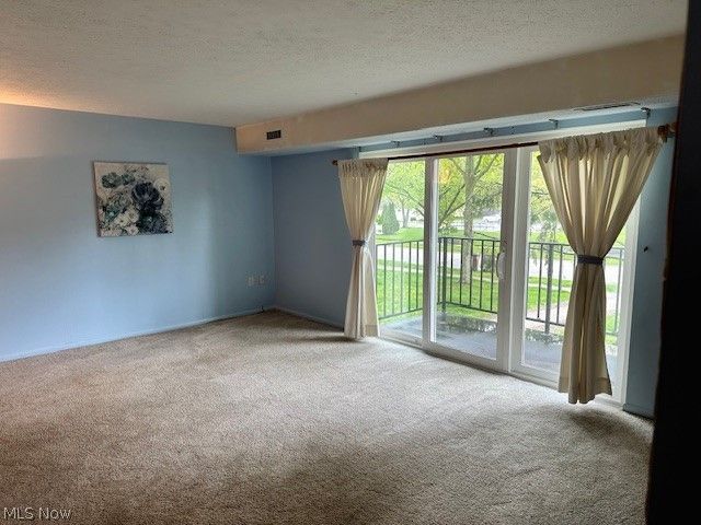 1900 King James Pky 202, Westlake, OH 44145