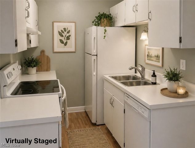 1900 King James Pky 202, Westlake, OH 44145