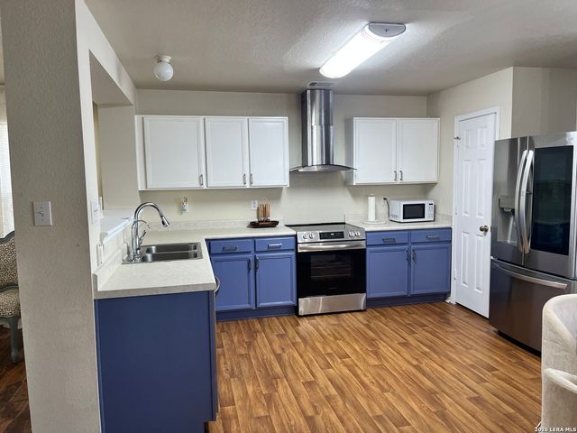 8019 Thicket Pass, San Antonio, TX 78254