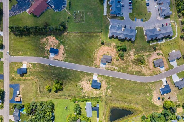 1801 SOUTHLAND LANE, New London, WI 54961