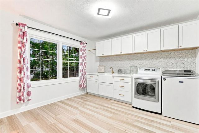 3806 Loganville Highway SW, Loganville, GA 30052