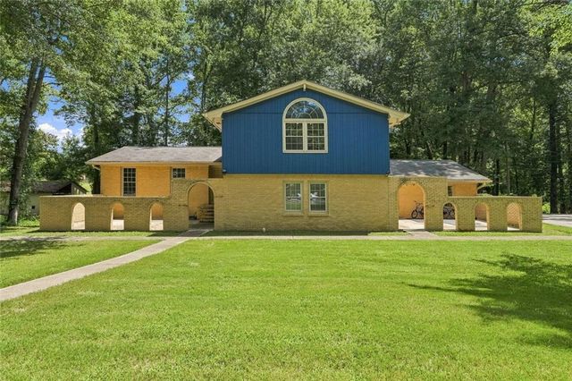 3806 Loganville Highway SW, Loganville, GA 30052