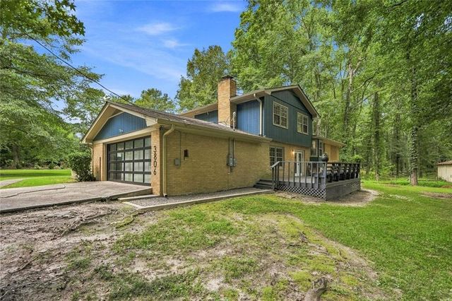 3806 Loganville Highway SW, Loganville, GA 30052