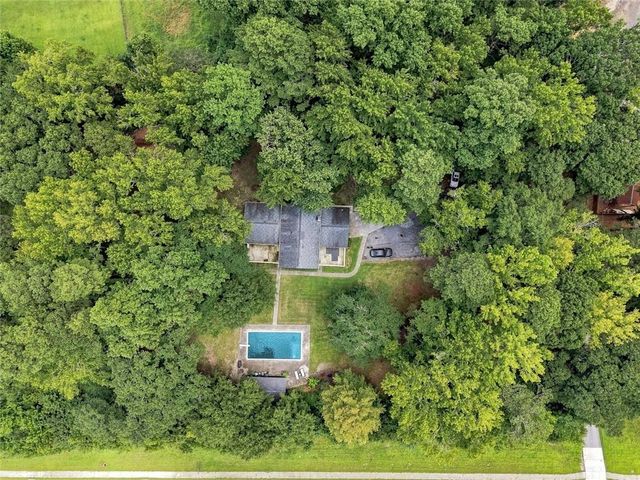 3806 Loganville Highway SW, Loganville, GA 30052