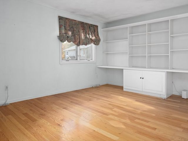 9 Caddy Rock Road A, North Kingstown, RI 02852