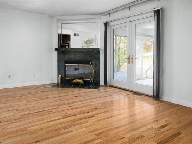 9 Caddy Rock Road A, North Kingstown, RI 02852