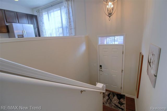 27876 Hopkins Drive, Novi, MI 48377