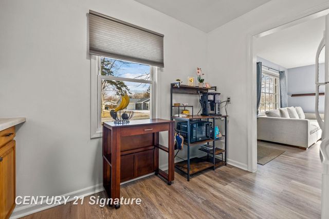 2115 Carolina Street, Midland, MI 48642