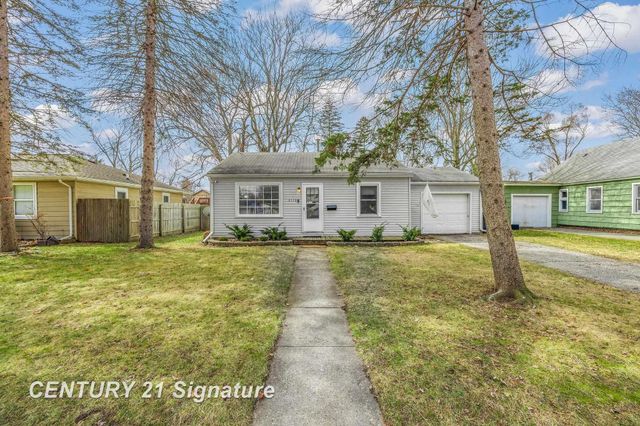 2115 Carolina Street, Midland, MI 48642