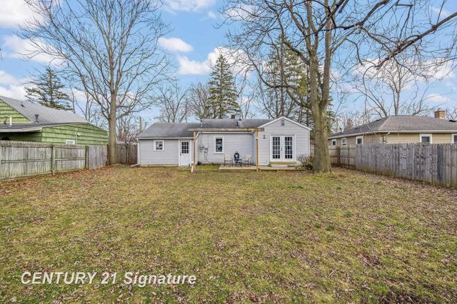 2115 Carolina Street, Midland, MI 48642