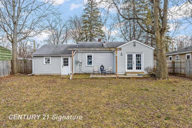 2115 Carolina Street, Midland, MI 48642