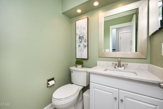 2 Vauxhall Place, Chapel Hill, NC 27517