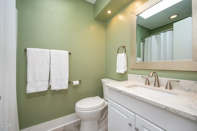 2 Vauxhall Place, Chapel Hill, NC 27517