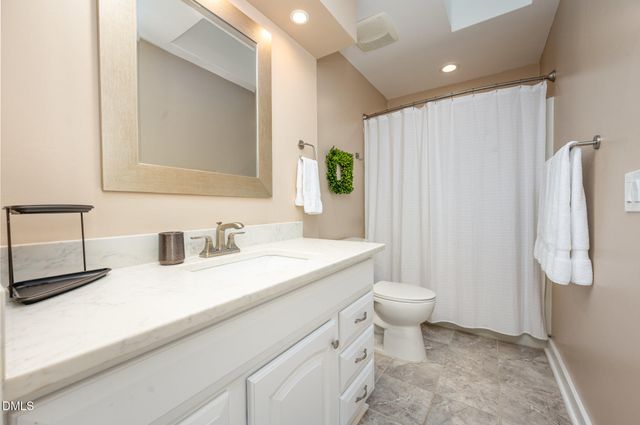 2 Vauxhall Place, Chapel Hill, NC 27517