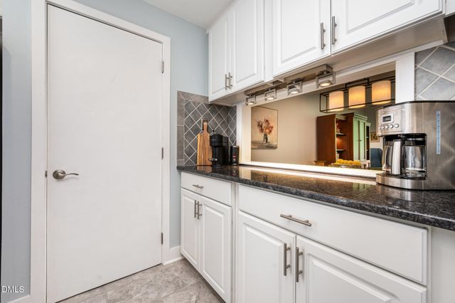 2 Vauxhall Place, Chapel Hill, NC 27517