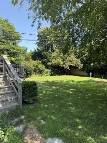 29 Shangri-La Lane, Middletown, RI 02842