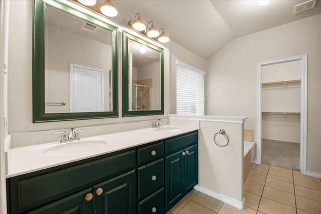 820 Austin Lane, Lavon, TX 75166