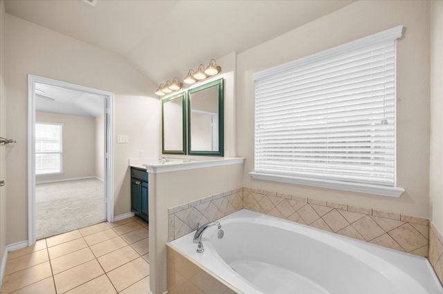 820 Austin Lane, Lavon, TX 75166
