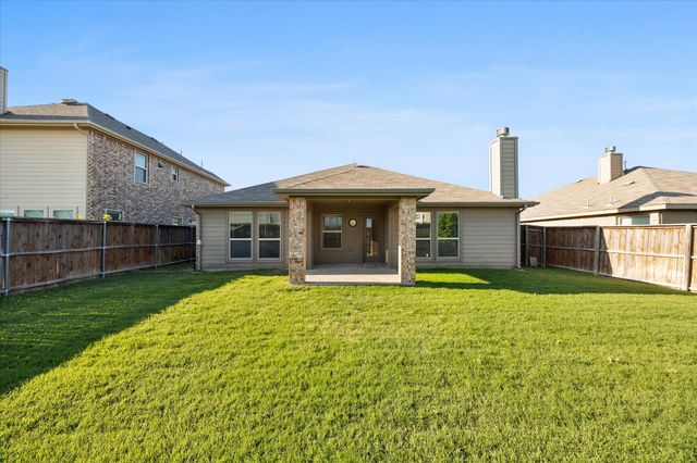 820 Austin Lane, Lavon, TX 75166