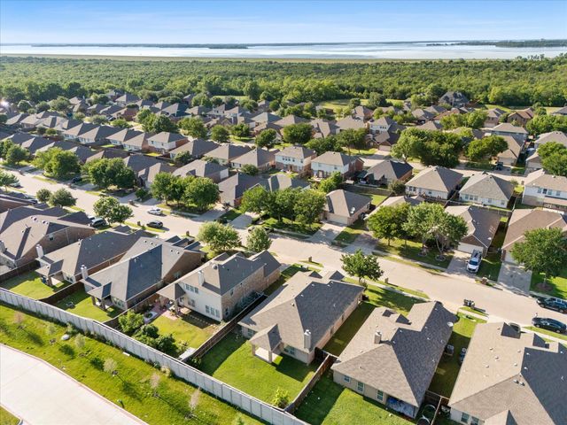 820 Austin Lane, Lavon, TX 75166