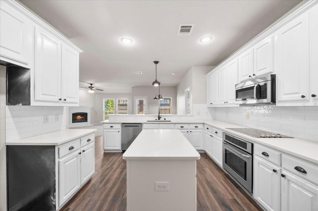 820 Austin Lane, Lavon, TX 75166