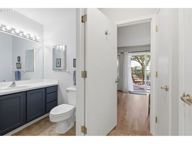 9008 Ne 54TH St D12, Vancouver, WA 98662
