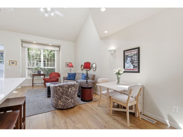 9008 Ne 54TH St D12, Vancouver, WA 98662