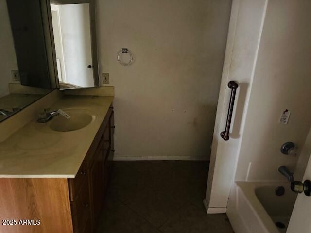 4044 E CARSON Road, Phoenix, AZ 85042