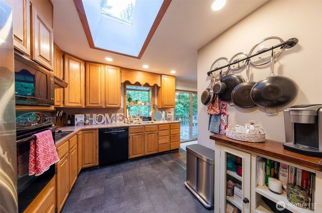 19312 48th Avenue W, Lynnwood, WA 98036