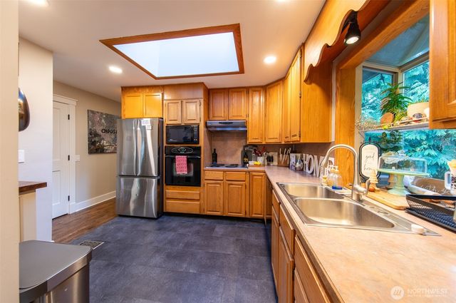 19312 48th Avenue W, Lynnwood, WA 98036
