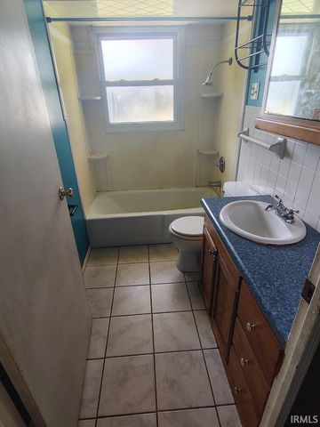 132 Floyd Street, Elkhart, IN 46514
