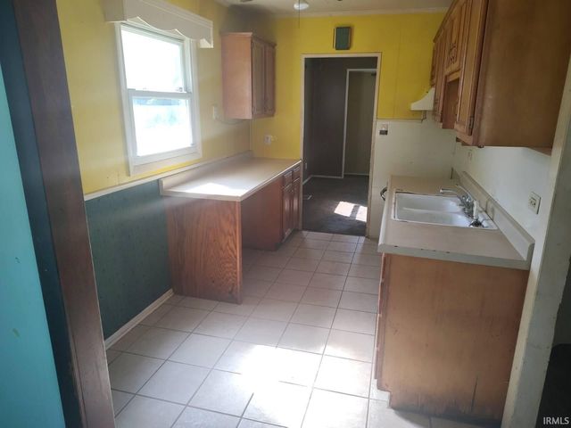 132 Floyd Street, Elkhart, IN 46514
