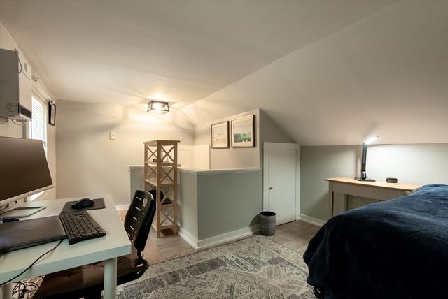 4 Glenwood Ave, Foxboro, MA 02035