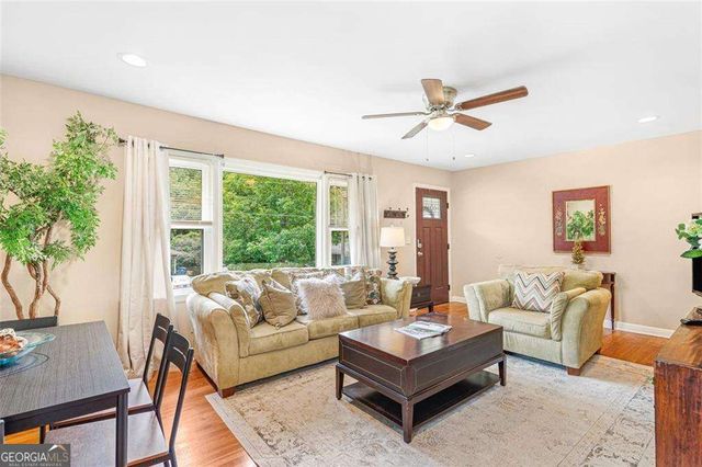 639 Lilla Drive SW, Atlanta, GA 30310