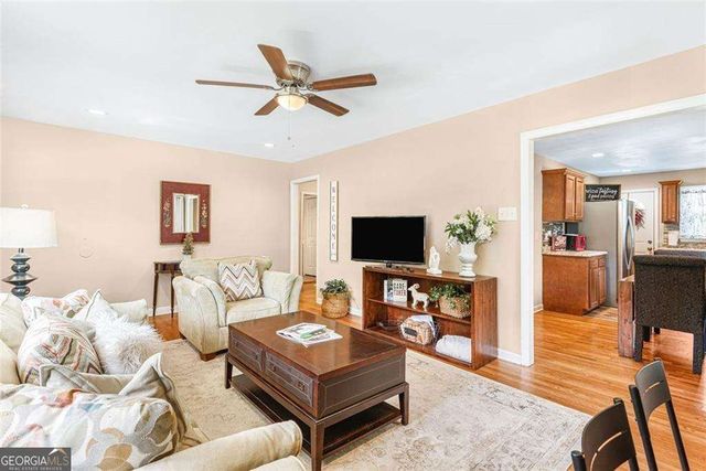 639 Lilla Drive SW, Atlanta, GA 30310