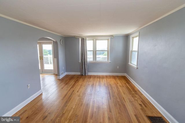 526 BARREN RD, Oxford, PA 19363