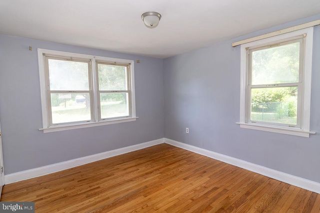 526 BARREN RD, Oxford, PA 19363