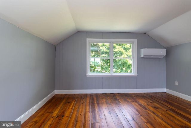 526 BARREN RD, Oxford, PA 19363