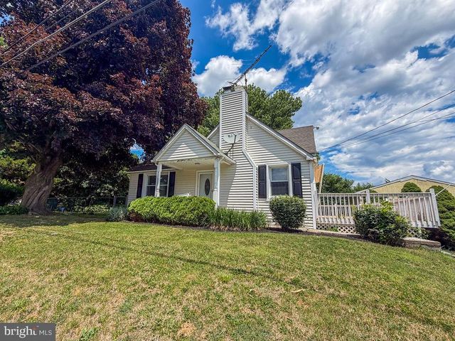 526 BARREN RD, Oxford, PA 19363