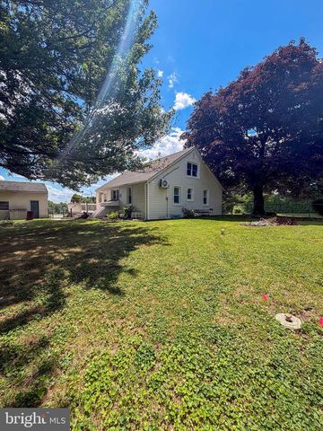 526 BARREN RD, Oxford, PA 19363
