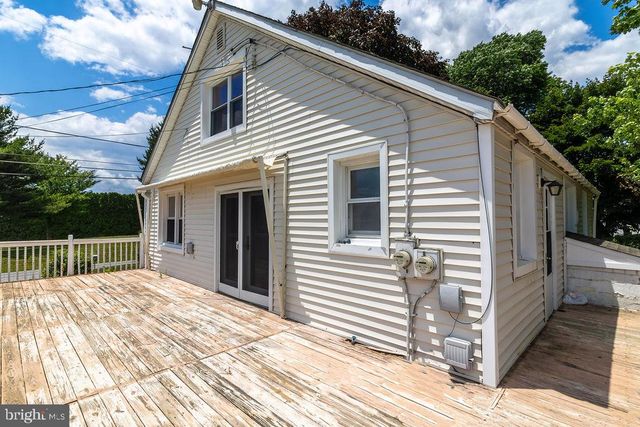 526 BARREN RD, Oxford, PA 19363